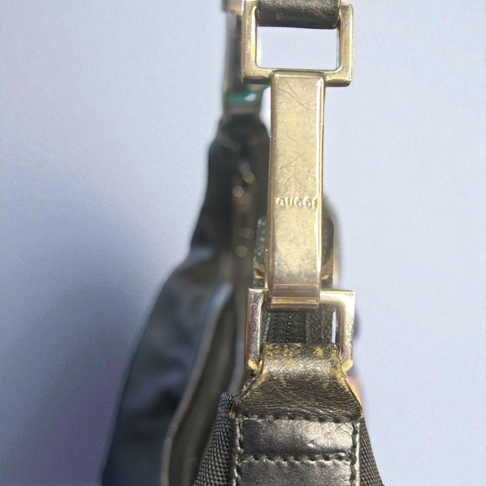Authentic Vintage Gucci Black Women's shoulder bag - Picture 3 of 7